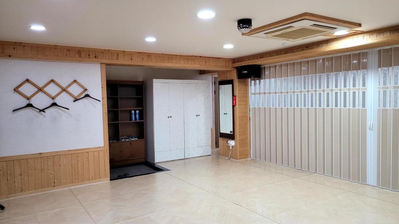 Rg Pension Hadong Exterior foto